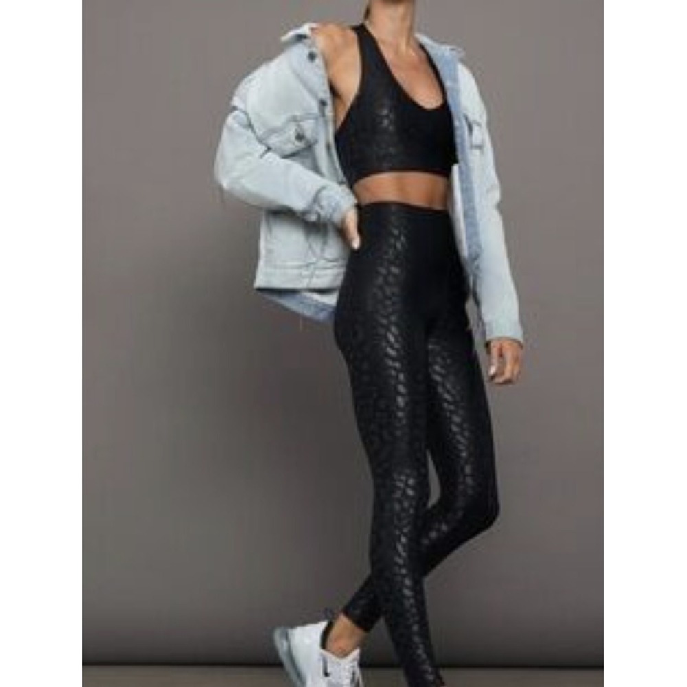 AR-33 Women's Sz. Sm Black Leopard Leggings. Made In USA